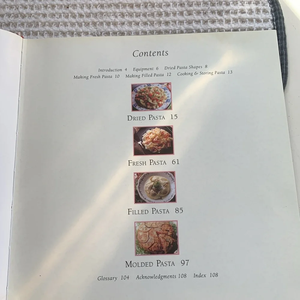 Williams Sonoma Kitchen Library Pasta Cookbook